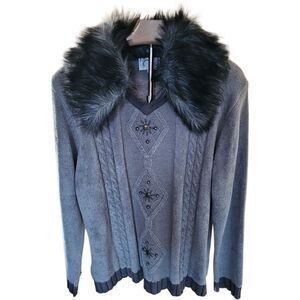 Gray Faux Fur Collar Sweater